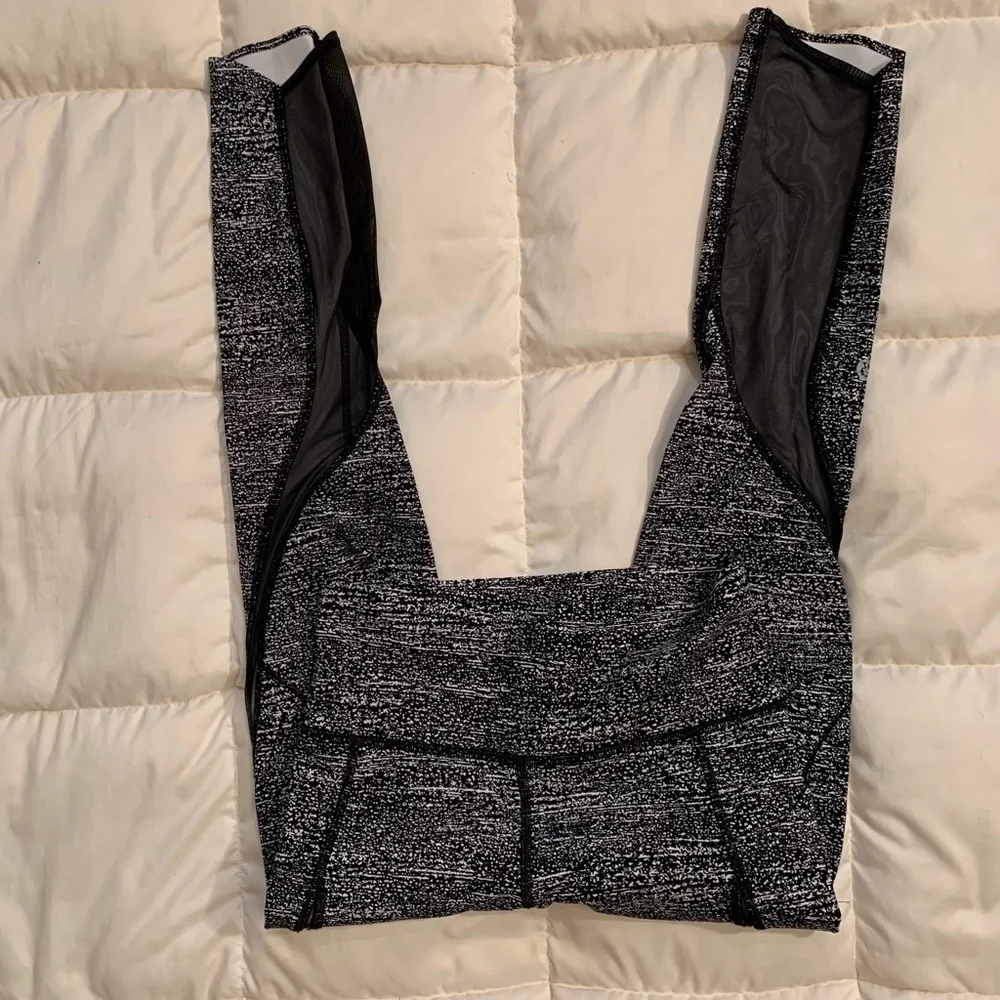 Lululemon Pace Perfect 7/8 Tight 25” Leggings 4 Air Time White Black Activewear